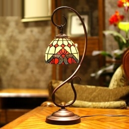 Lámpara de mesa de vidriera...